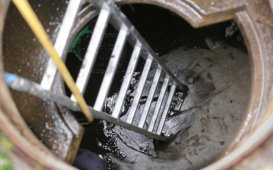 prix intervention débouchage canalisation Le Chesnay